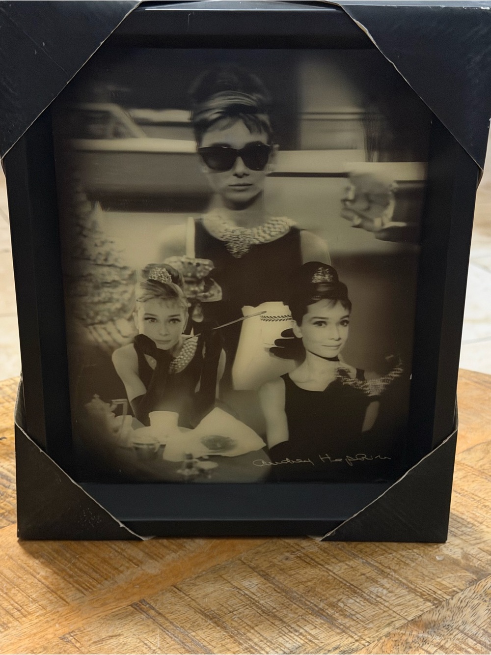 Audrey Hepburn Holographic 3D Framed Picture Breakfast at Tiffany’s Wall Art New